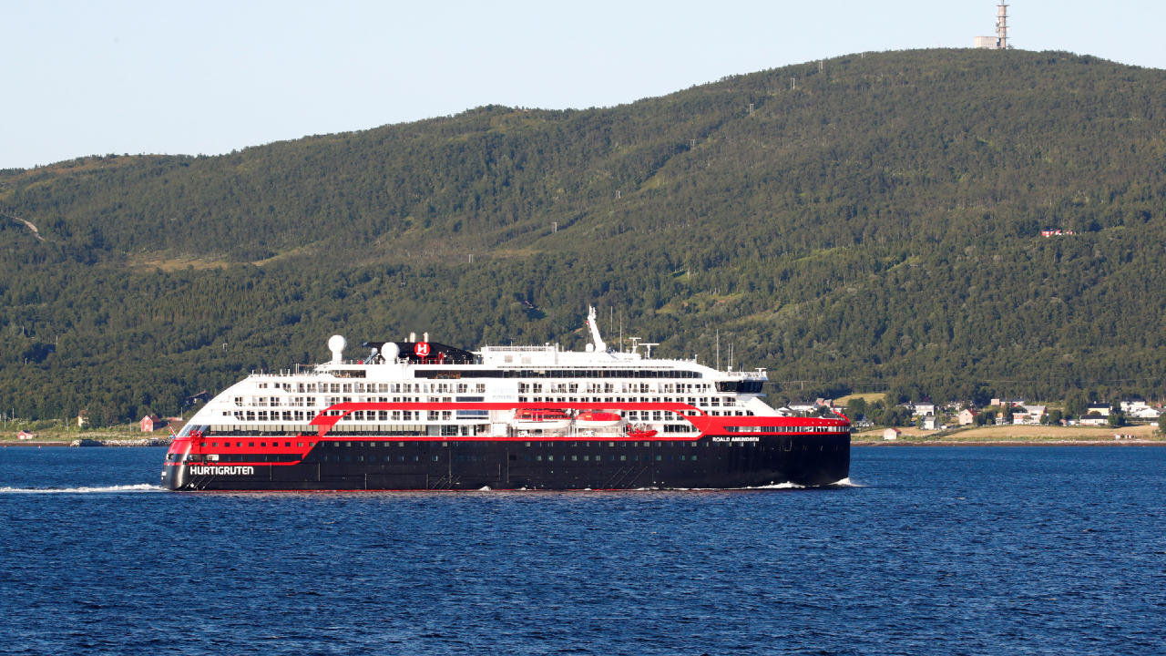 Photo of Norway restricts cruise ship arrivals after Covid-19 outbreak on vessel
