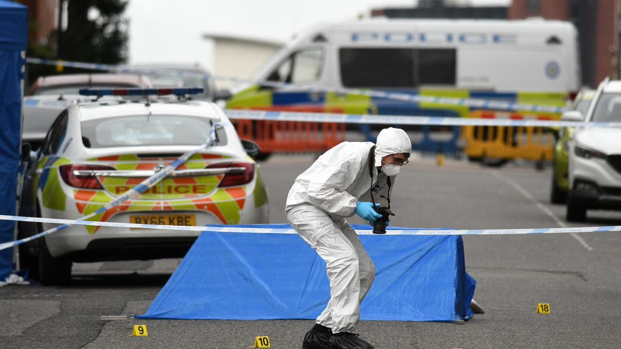 Photo of One dead, several injured in Birmingham stabbings, UK police say