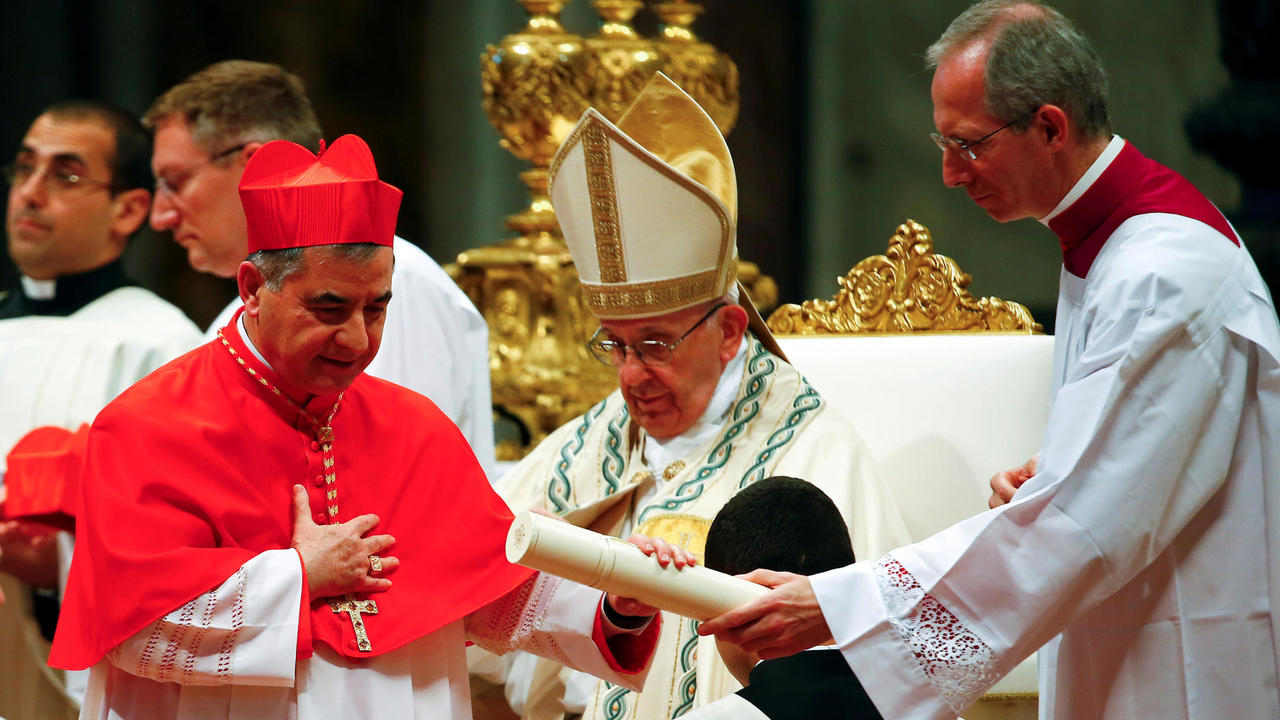 Photo of Vatican cardinal embroiled in real estate scandal resigns unexpectedly