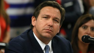 Photo of Florida Judge Rules DeSantis’ Mask Order Is ‘Without Legal Authority’