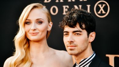 Photo of Sophie Turner Throws Absolutely Filthy Shade At Husband Joe Jonas Over His Purity Ring